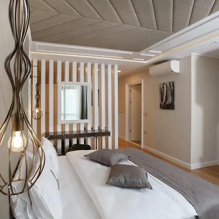 Canbakkal Luxury Suites Apart Otel 4*